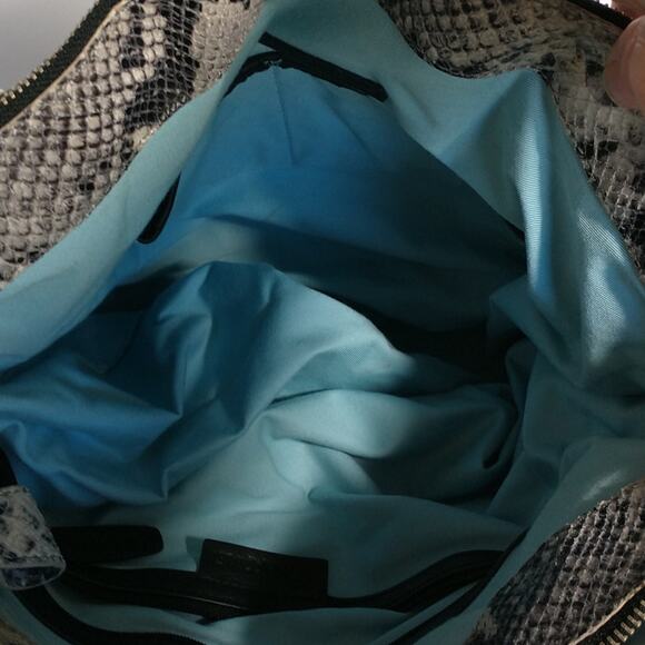 Cynthia Rowley Black Gray Snakeskin print all Leather bag With Shoulder Strap - Picture 14 of 16